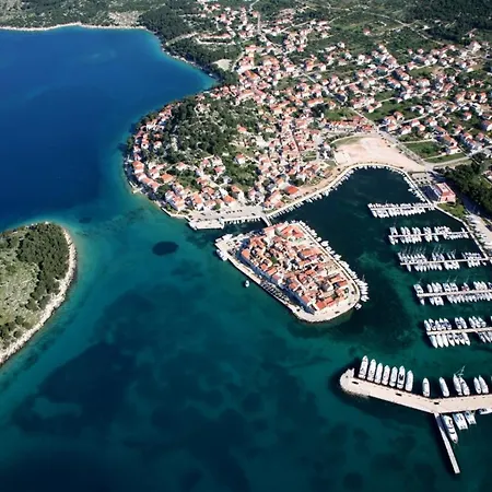 Guest house In Mit Balkon, Klimaanlage, W-lan Vodice