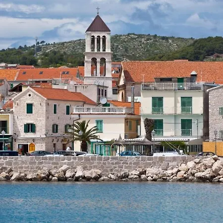 In Mit Balkon, Klimaanlage, W-lan Vodice